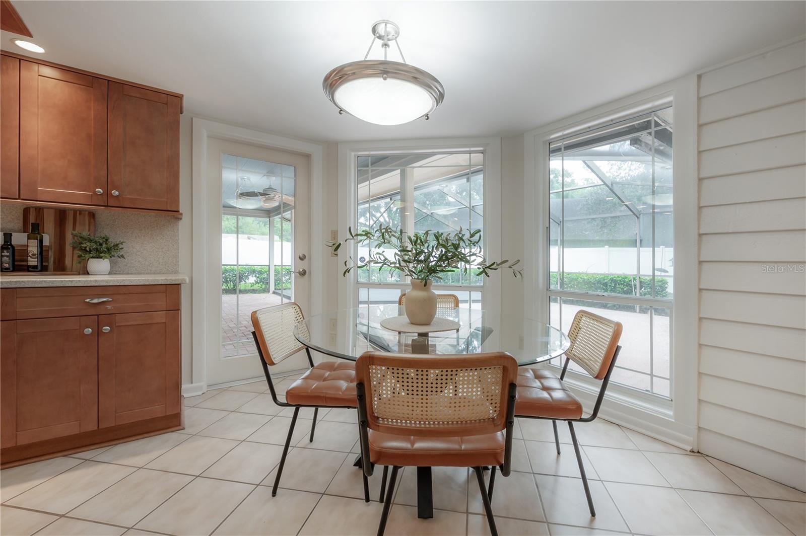 HUNTERS LAKE - Residential
