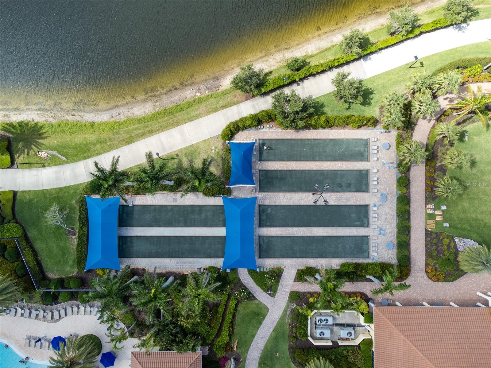 ISLANDWALK/THE WEST VLGS PHASE - Residential