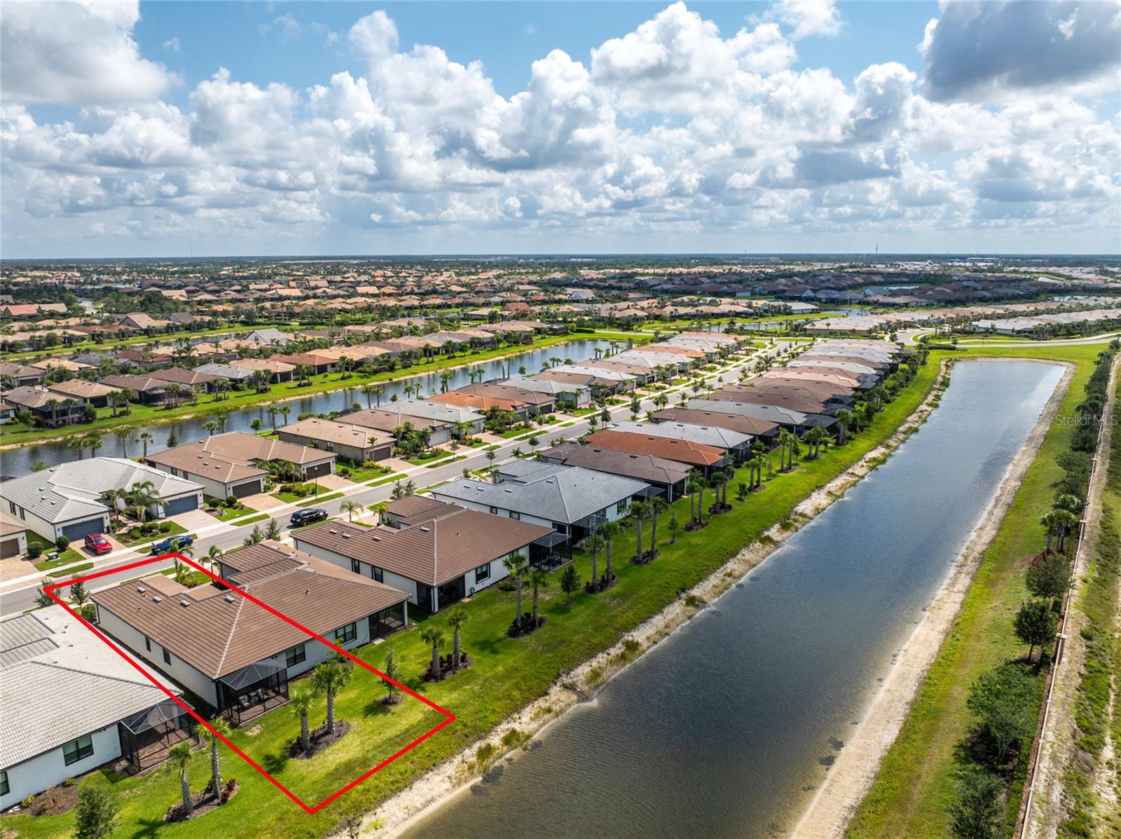ISLANDWALK/THE WEST VLGS PHASE - Residential