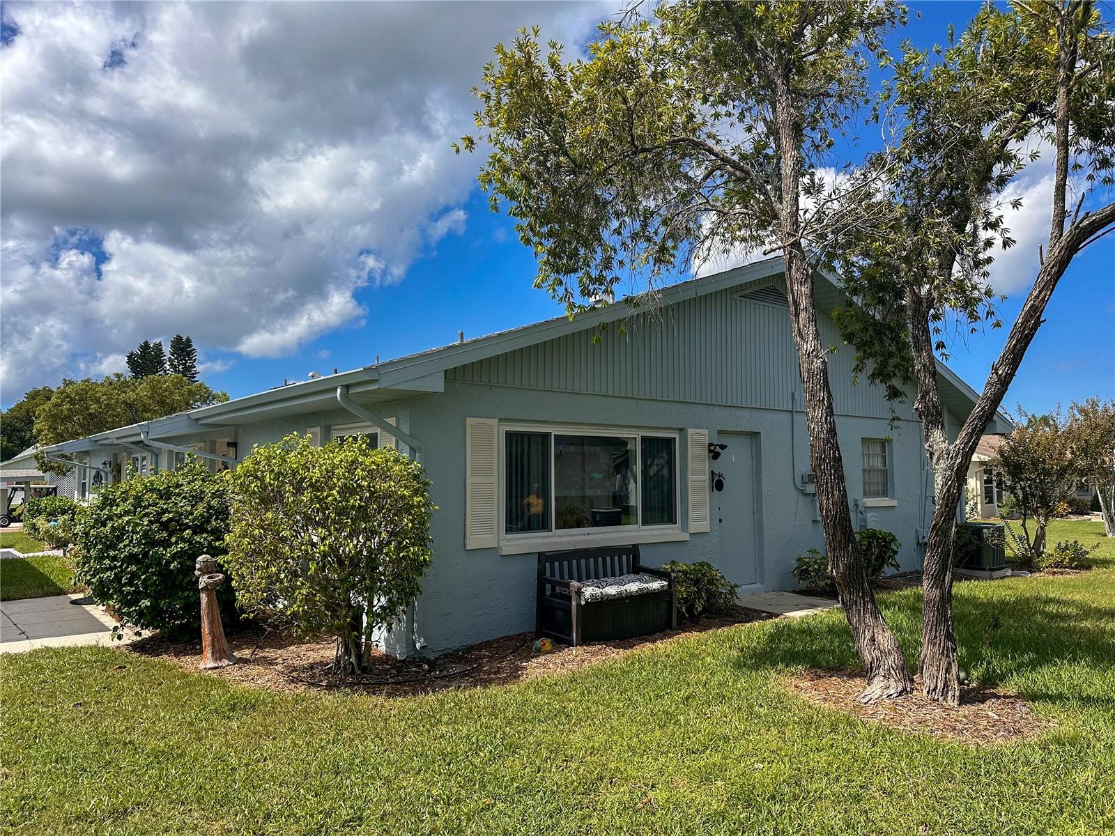 216 GLOUCESTER BOULEVARD 216