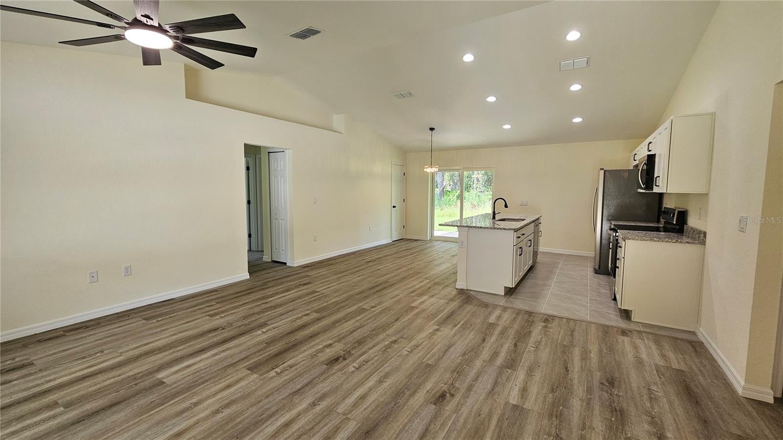 6 BAY PASS TERRACE
