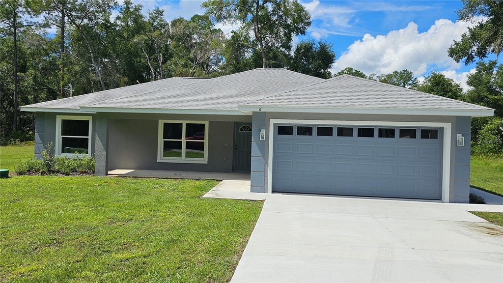 Photo of 6 Bay Pass Terrace, Ocklawaha, FL 32179 (MLS # G5118071)