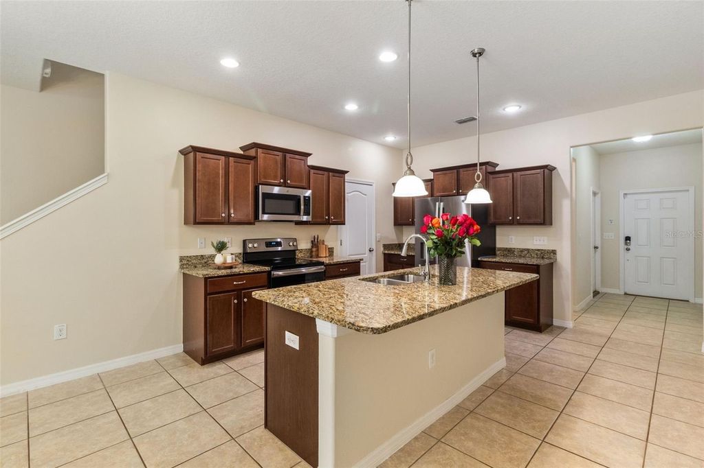 Photo of 2009 Hawks View Drive, Ruskin, FL 33570 (MLS # A4671557)