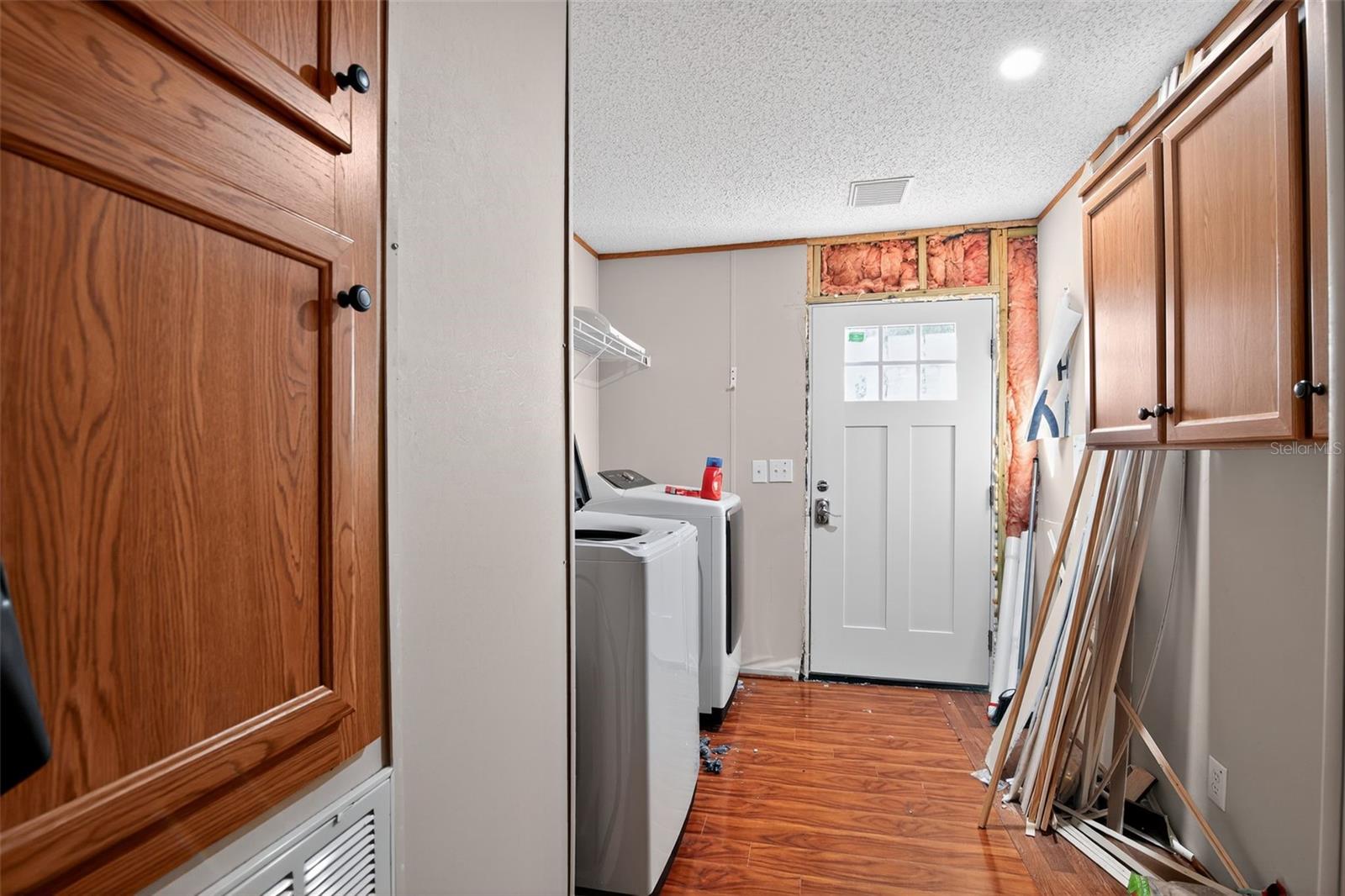 UNIVERSITY OAKS - Residential