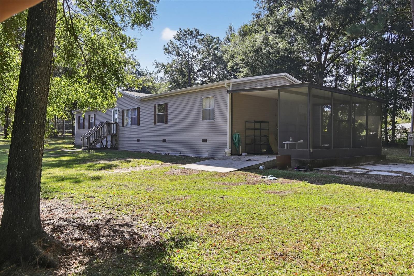 UNIVERSITY OAKS - Residential