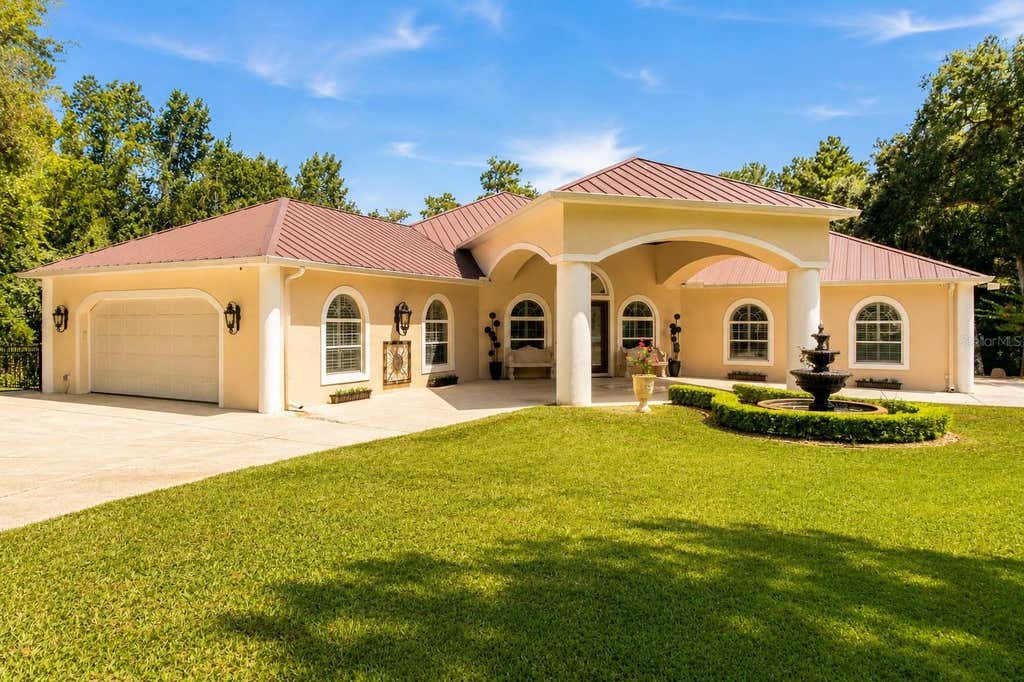 Photo of 22259 Skyview Circle, Brooksville, FL 34602 (MLS # W7888730)