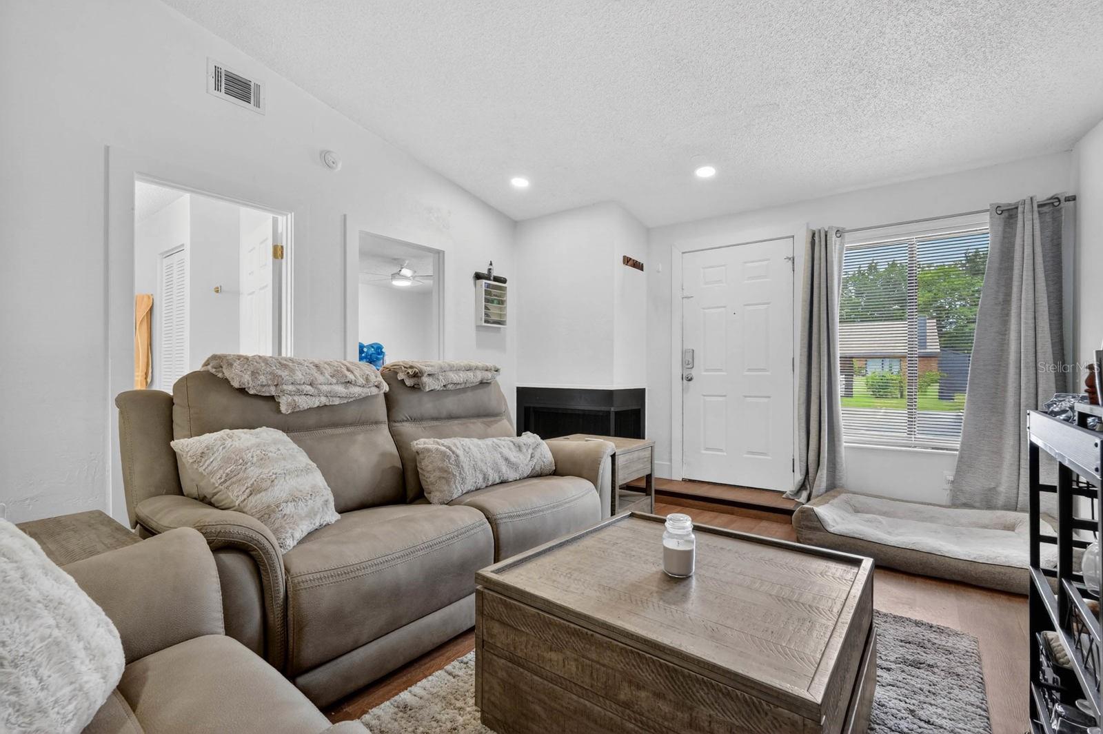 1571 HANCOCK LANE