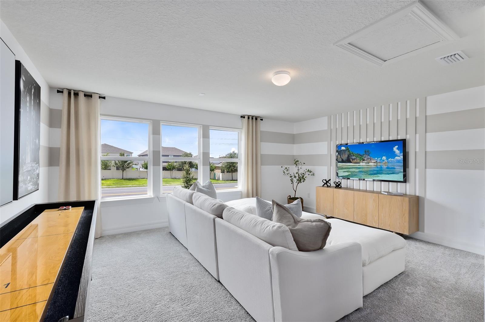 WILLOW RIDGE - Residential