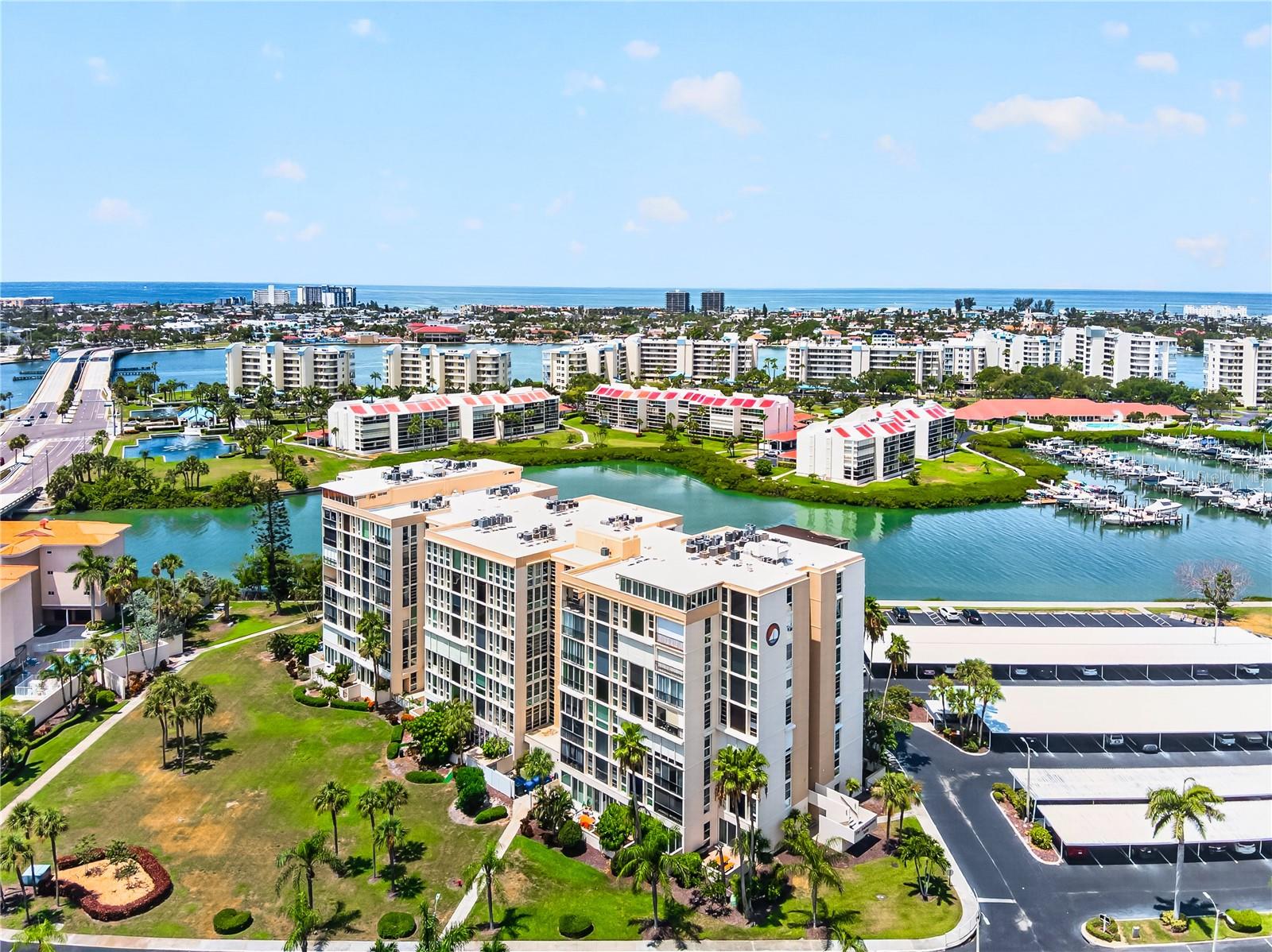 7400 SUN ISLAND DRIVE S 203