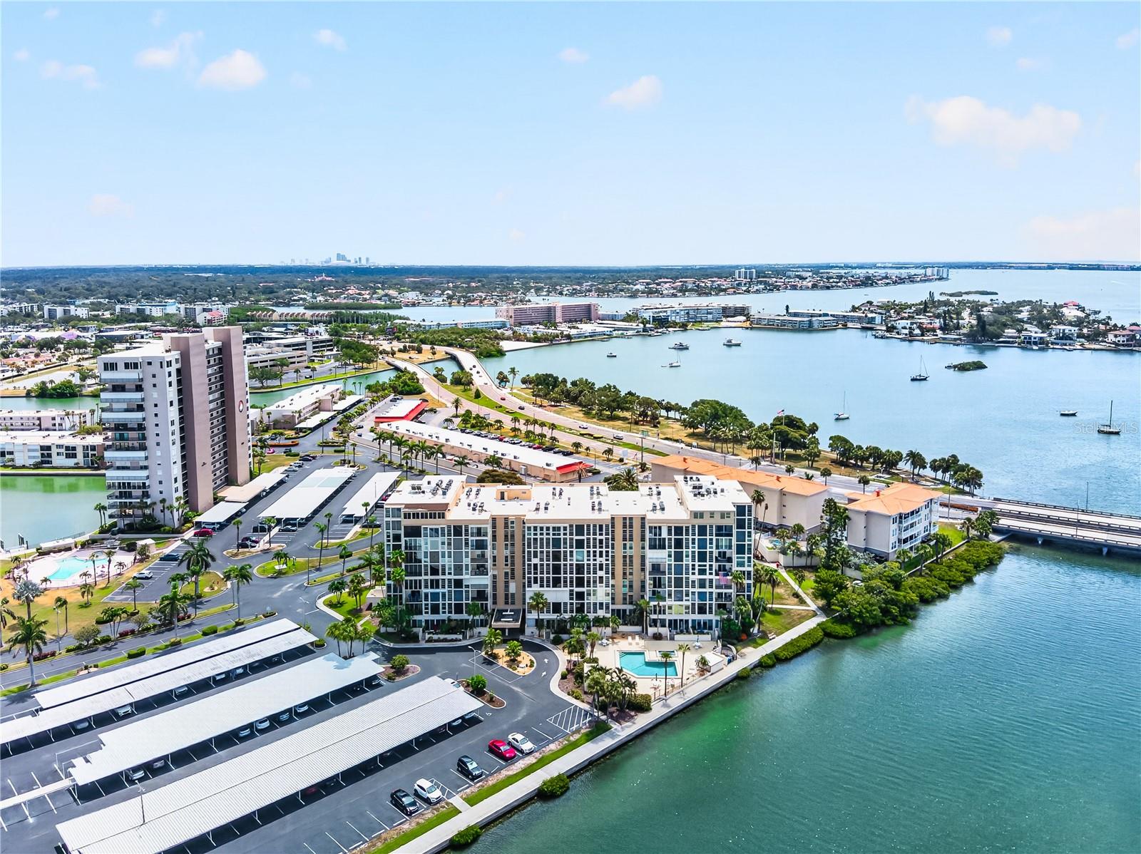 7400 SUN ISLAND DRIVE S 203