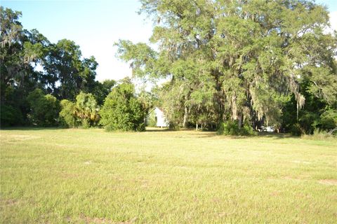 Tiny photo for 1050 E Highway 329, Citra, FL 32113 (MLS # OM702866)
