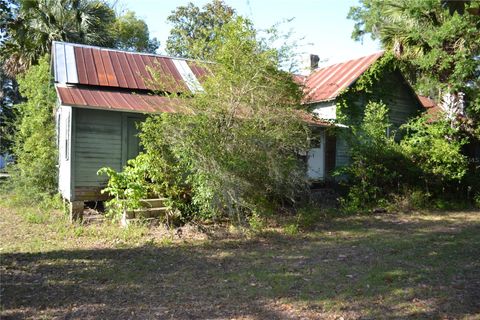 Tiny photo for 1050 E Highway 329, Citra, FL 32113 (MLS # OM702866)