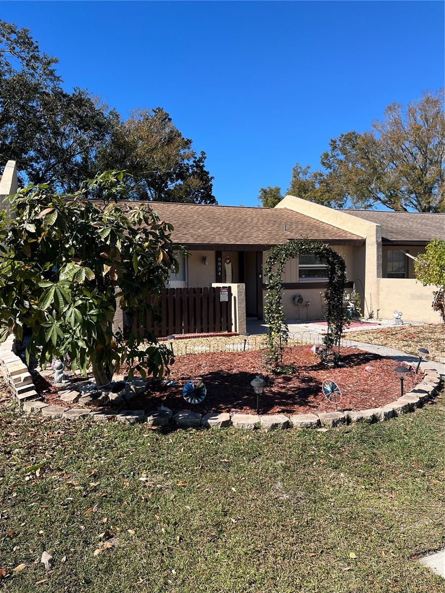 BENT TREE - Residential