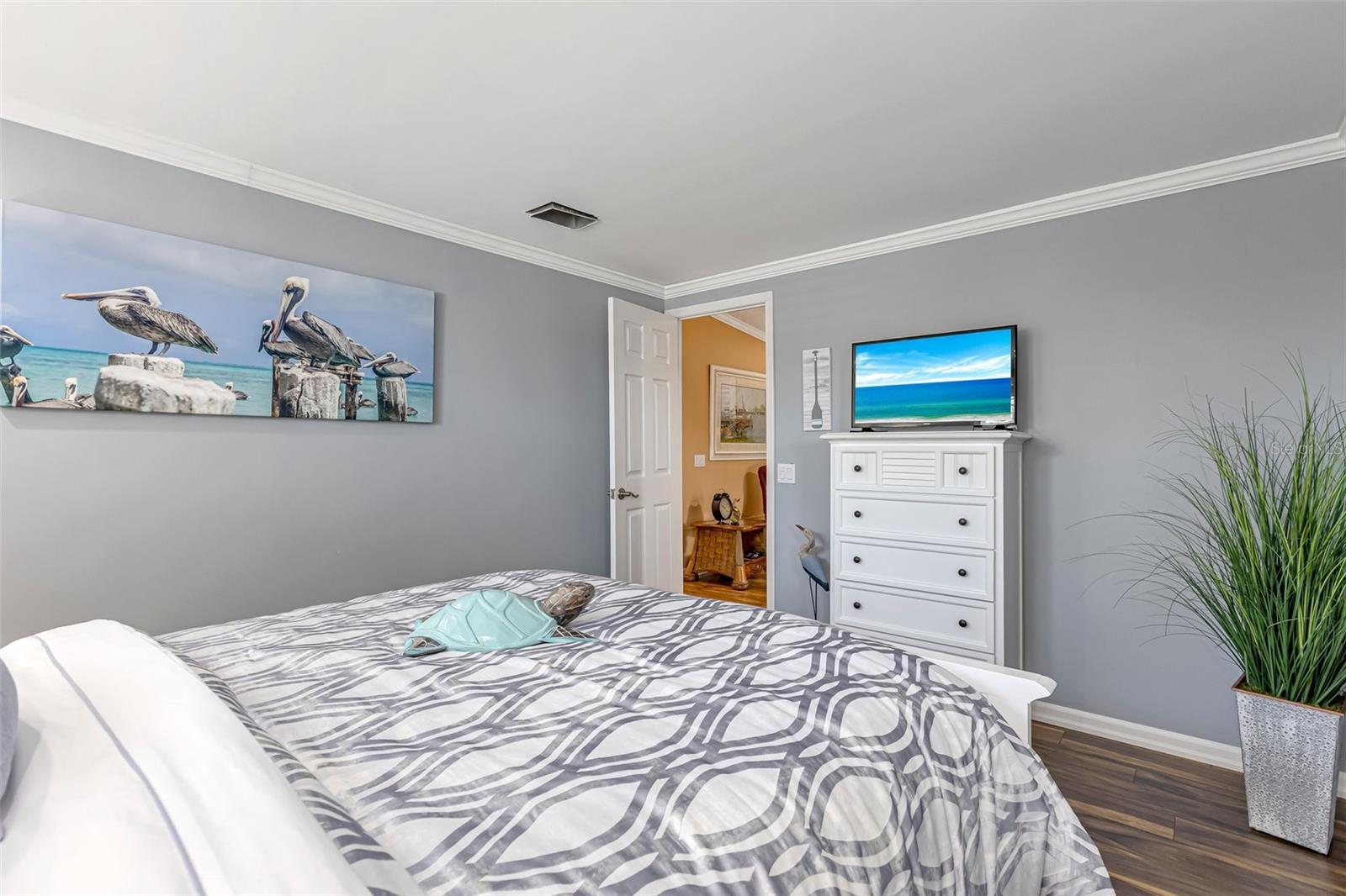 LA CASA MHP CO-OP - Residential