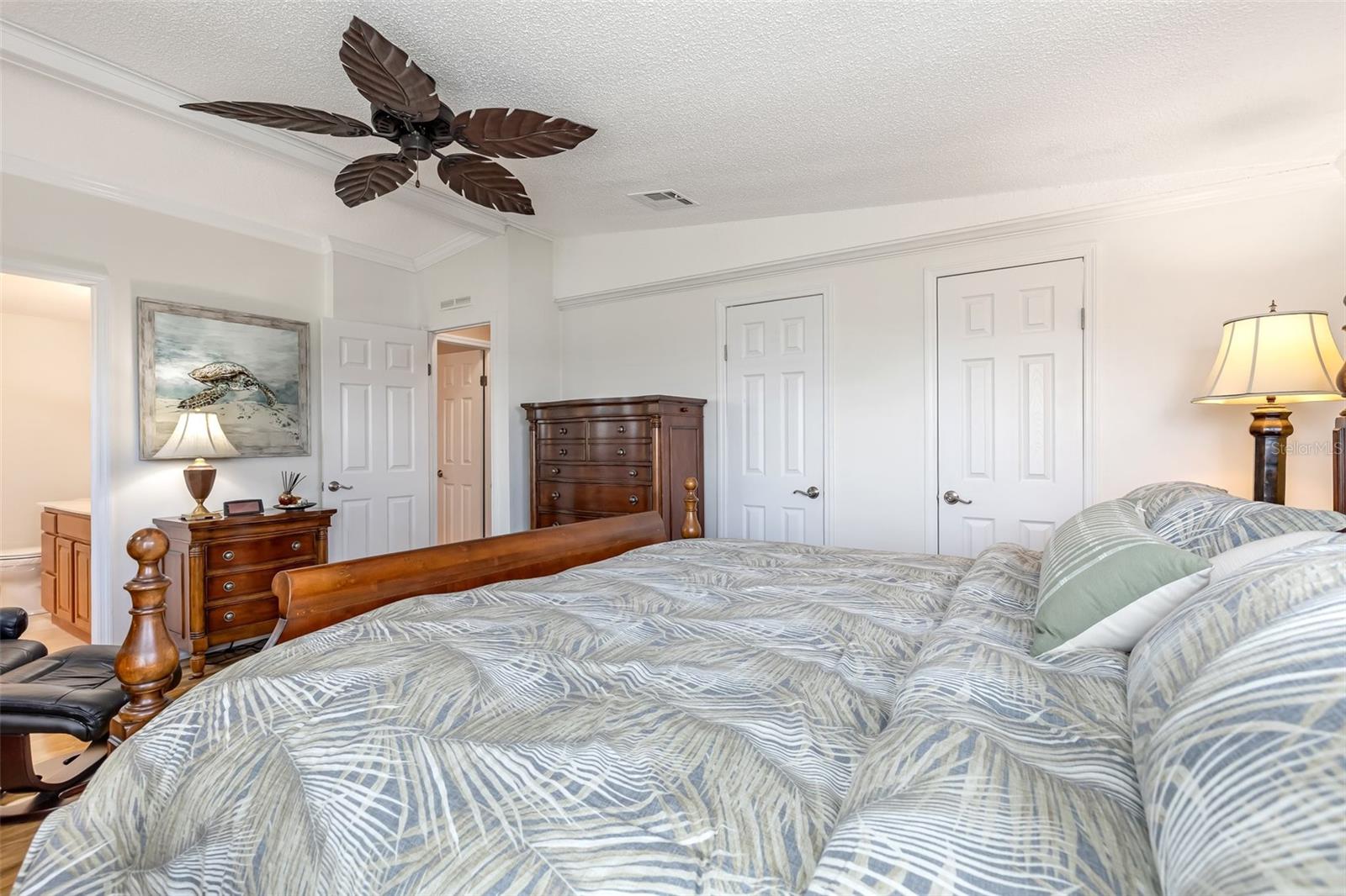 LA CASA MHP CO-OP - Residential