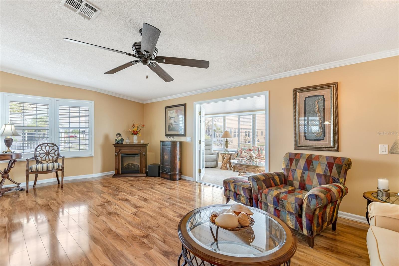 LA CASA MHP CO-OP - Residential