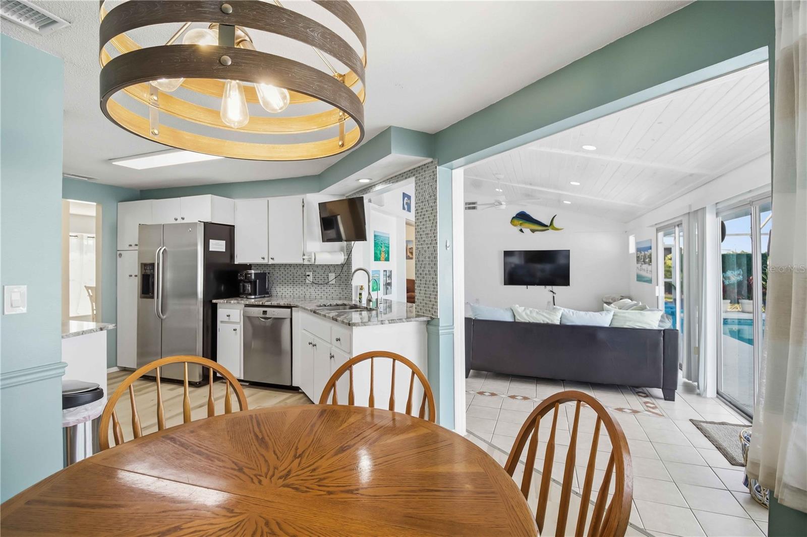 SAN REMO SHORES - Residential