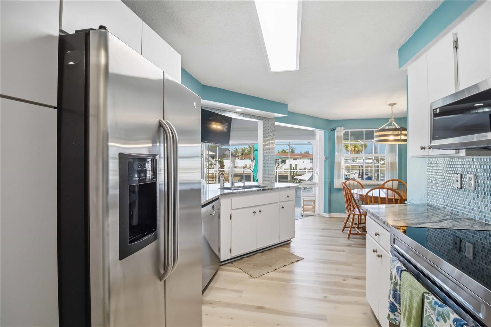 SAN REMO SHORES - Residential