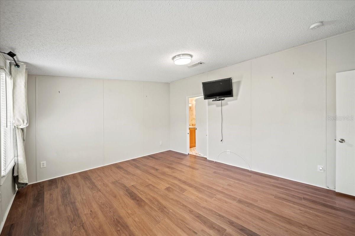 TWIN FOUNTAINS INC A CONDO MHP - Residential