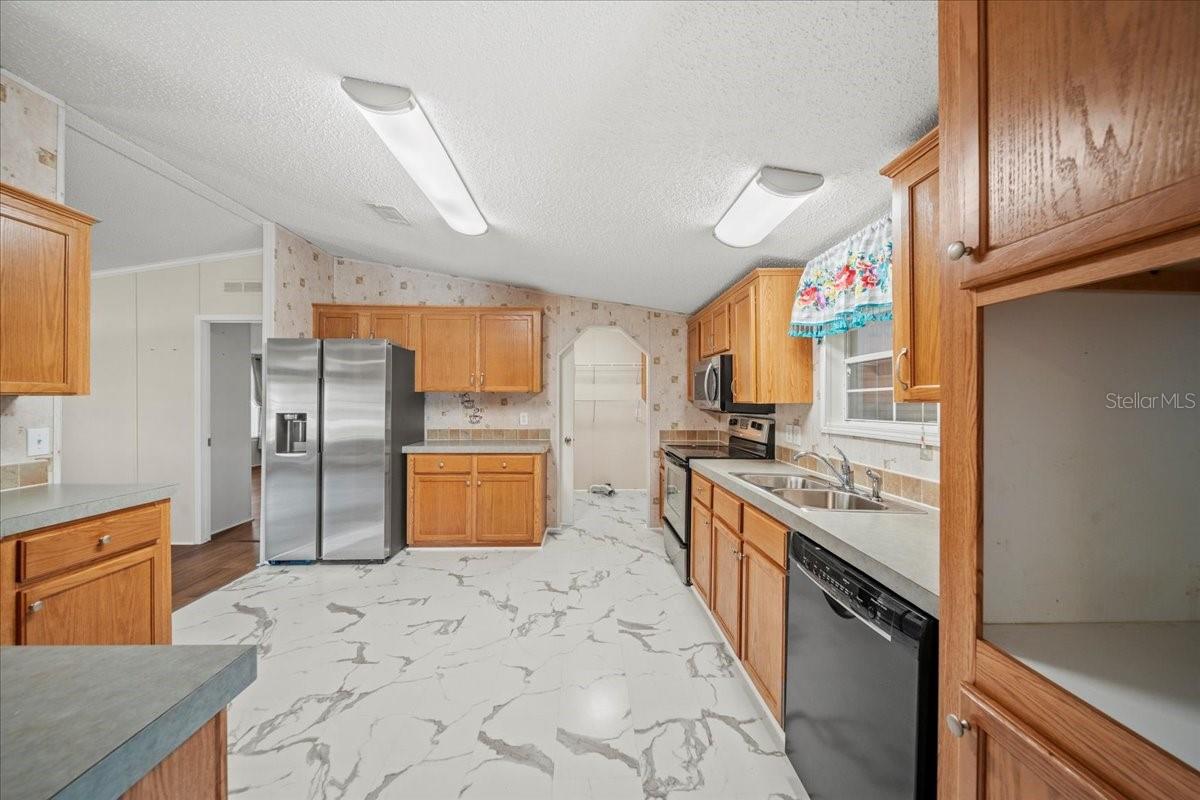 TWIN FOUNTAINS INC A CONDO MHP - Residential