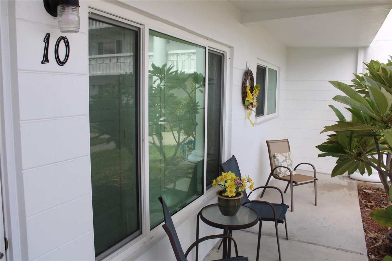 2454 AUSTRALIA WAY E 10
