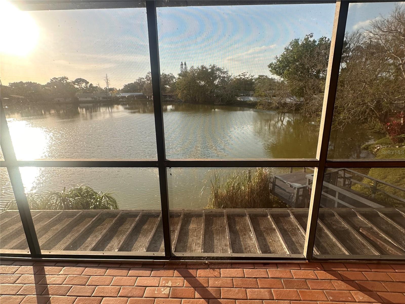 OAK LAKE PARK CONDO - Residential