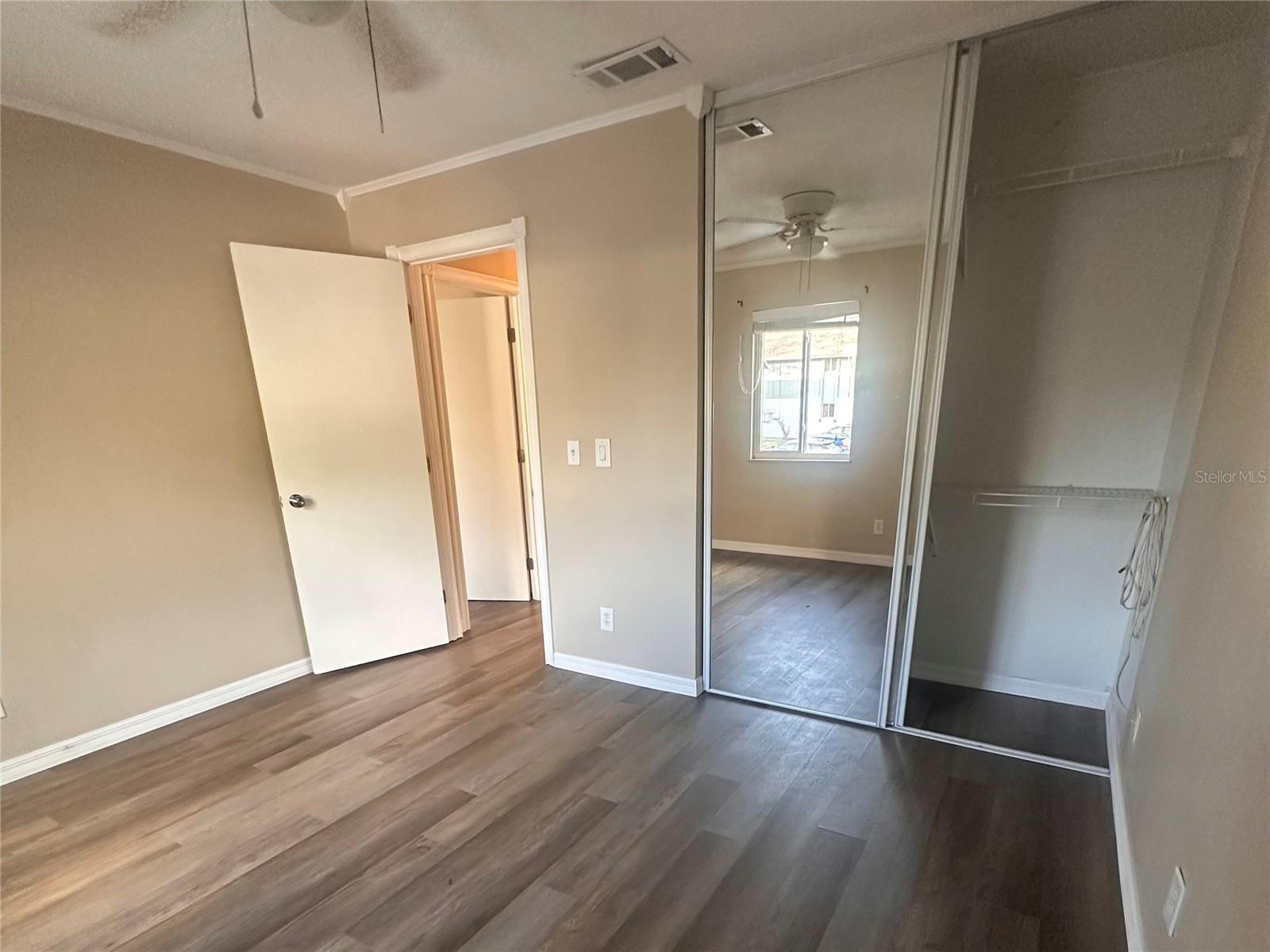 OAK LAKE PARK CONDO - Residential