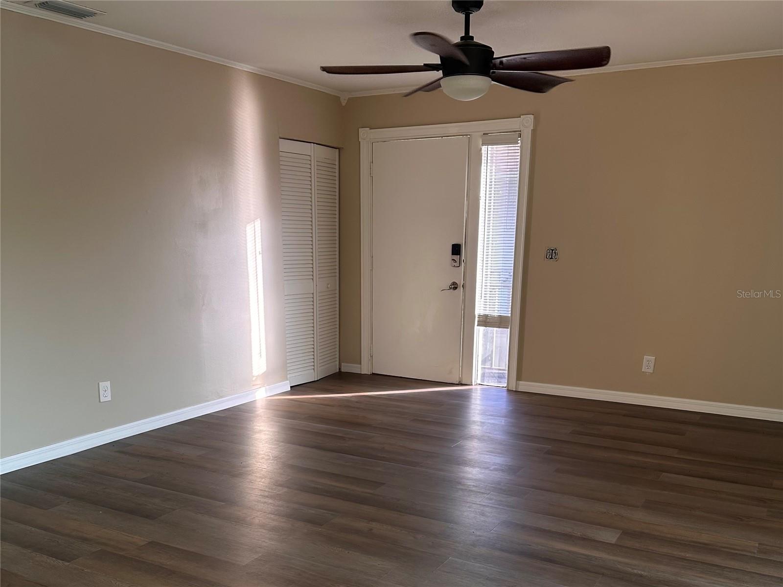 OAK LAKE PARK CONDO - Residential