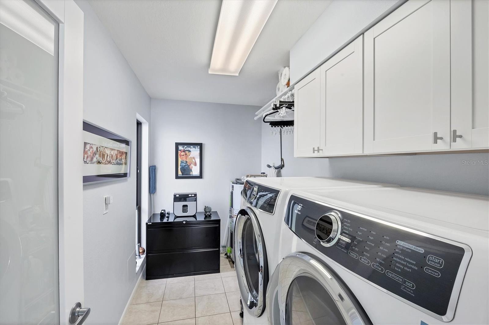 GLEN OAKS MANOR HOMES PH 1 - Residential