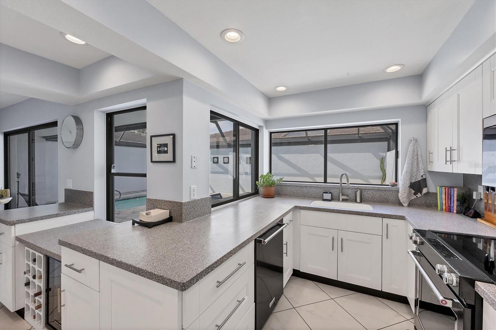 GLEN OAKS MANOR HOMES PH 1 - Residential