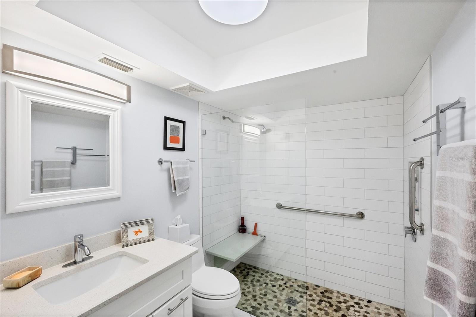 GLEN OAKS MANOR HOMES PH 1 - Residential