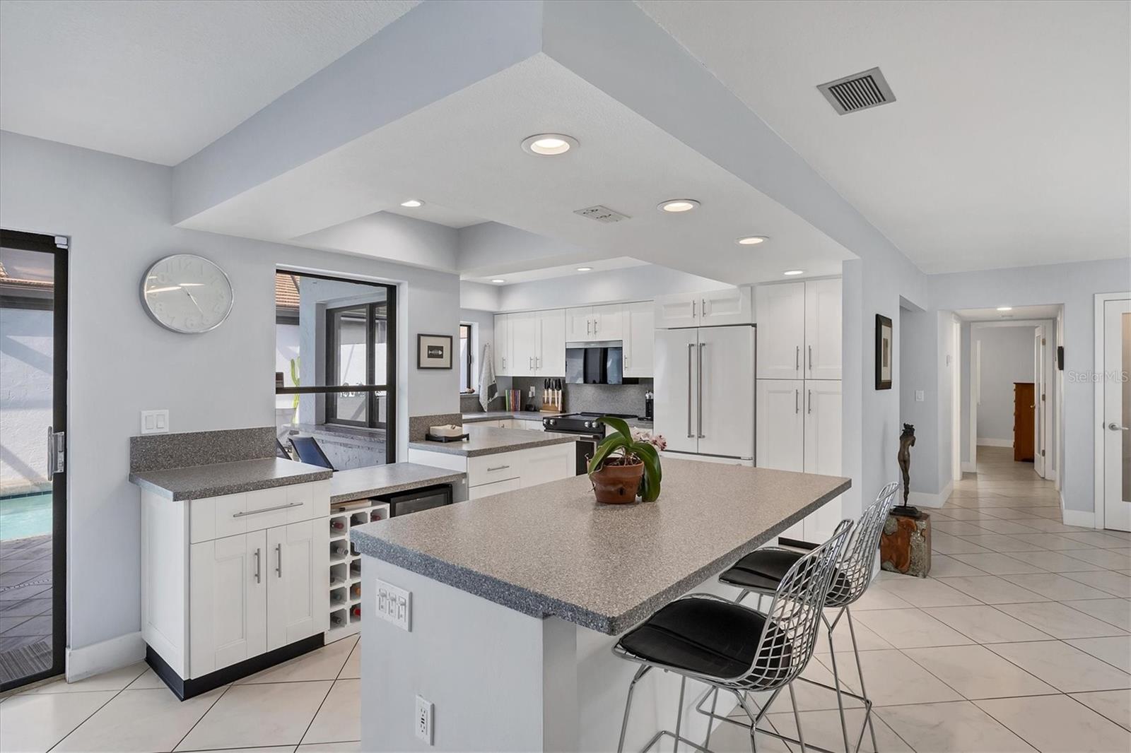 GLEN OAKS MANOR HOMES PH 1 - Residential