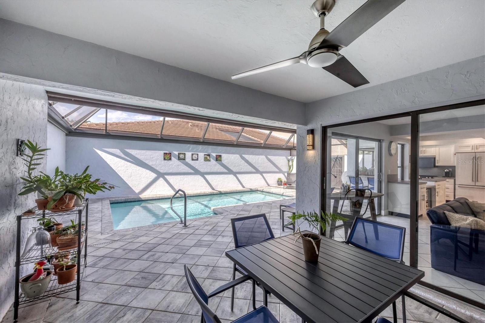 GLEN OAKS MANOR HOMES PH 1 - Residential