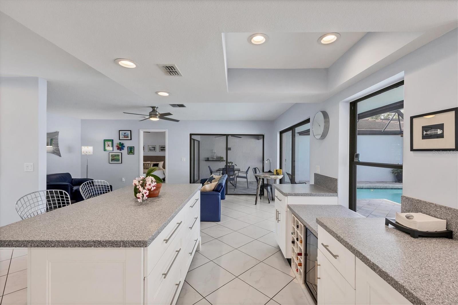 GLEN OAKS MANOR HOMES PH 1 - Residential