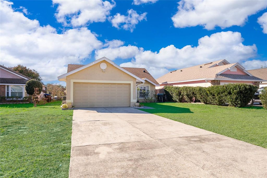 Photo of 6733 Meritmoor Circle, Orlando, FL 32818 (MLS # O6377941)