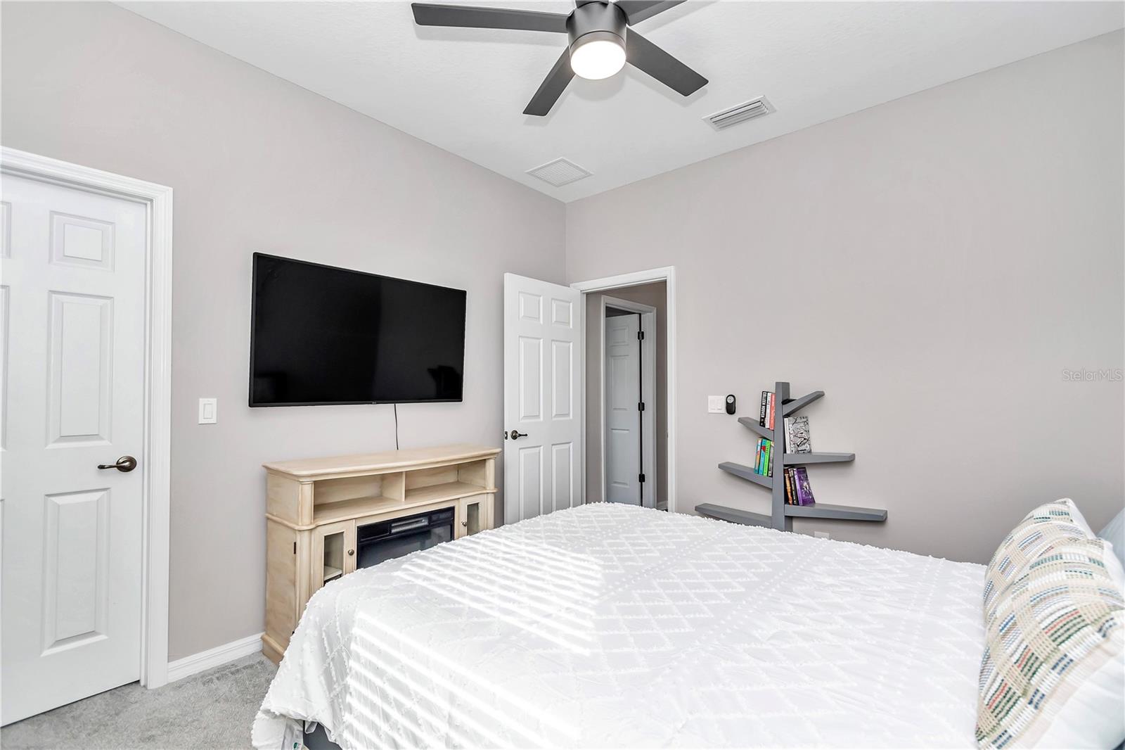 EVERGREEN ESTATE - Residential
