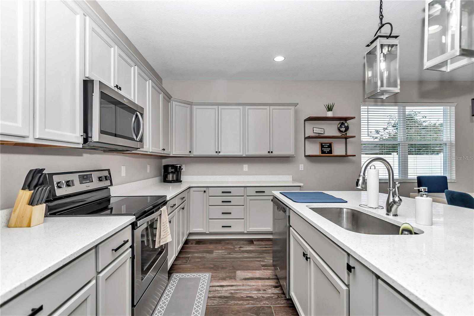 EVERGREEN ESTATE - Residential