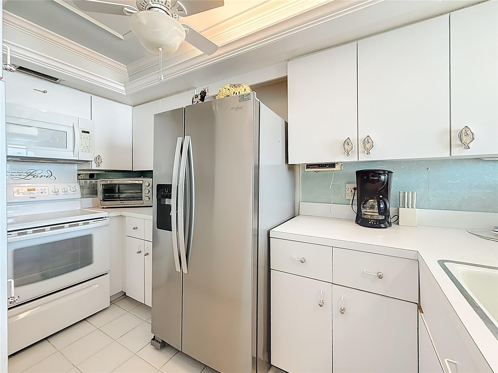 CLUB REDINGTON CONDO THE - Residential