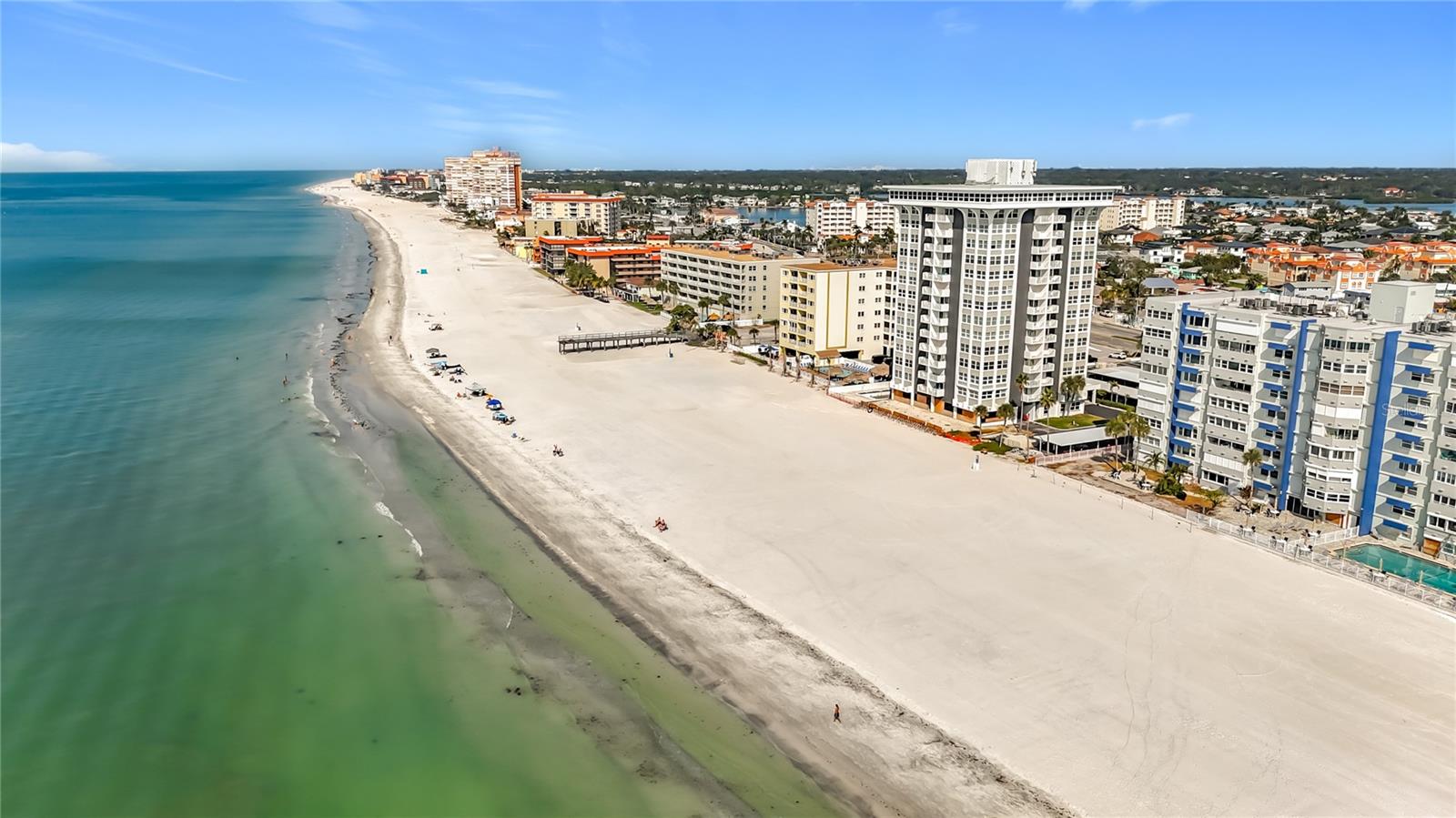 CLUB REDINGTON CONDO THE - Residential