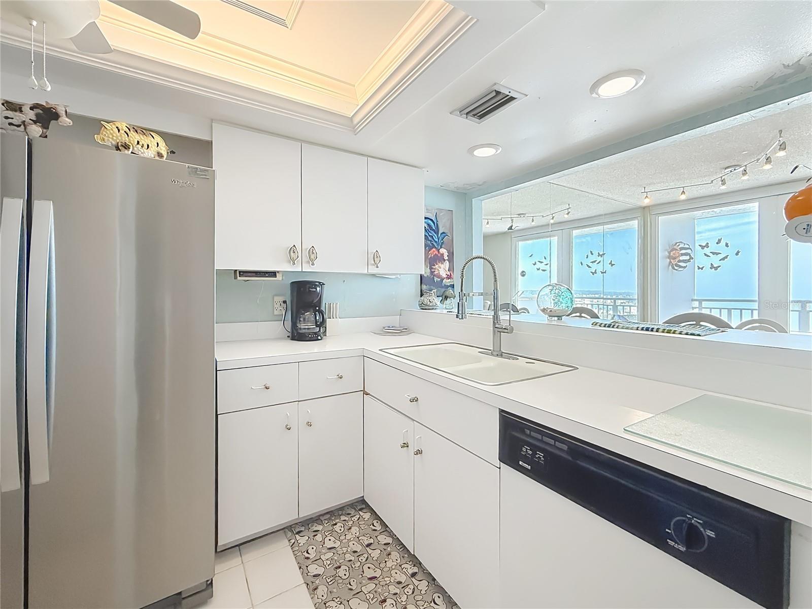 CLUB REDINGTON CONDO THE - Residential