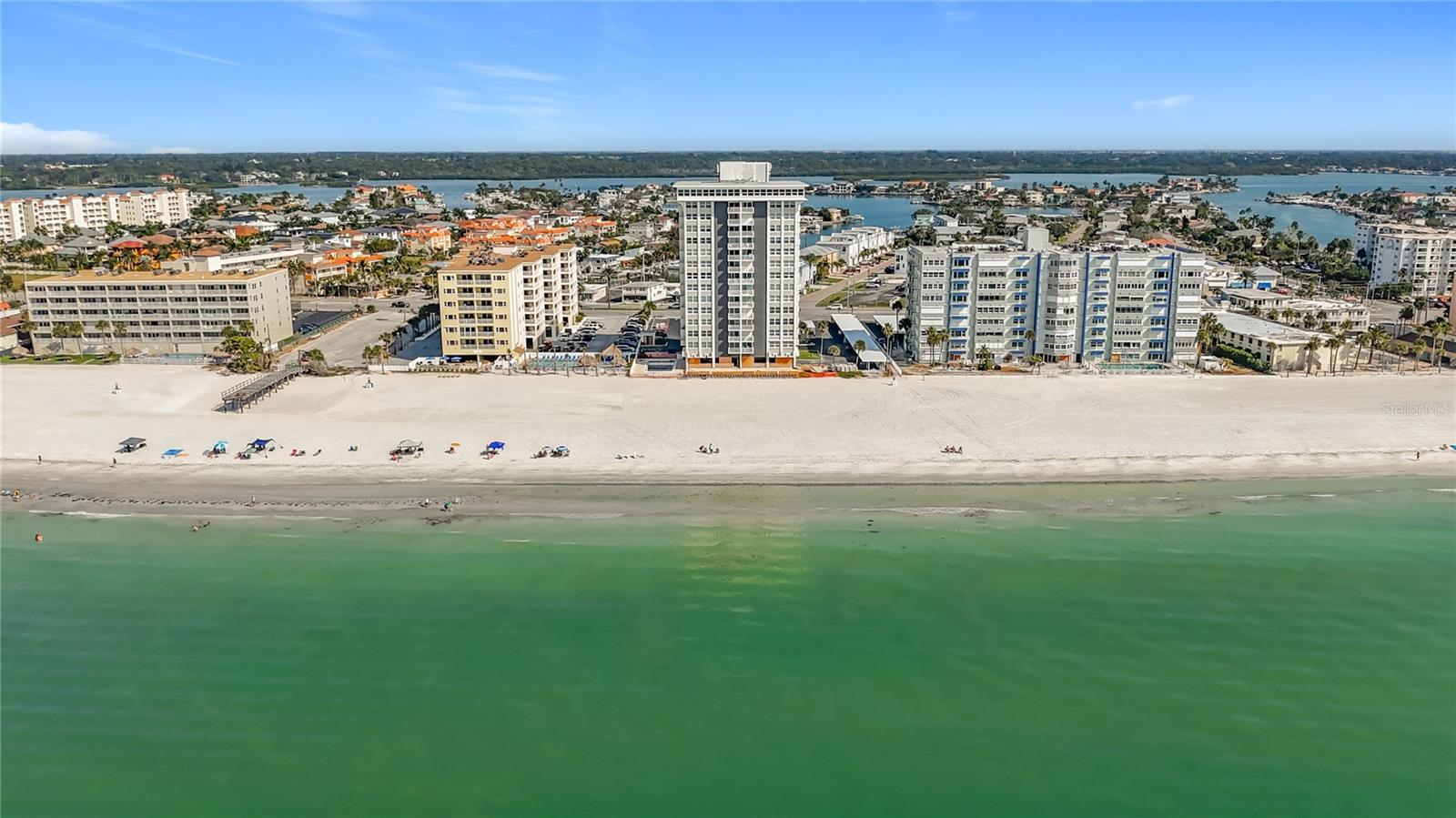 CLUB REDINGTON CONDO THE - Residential