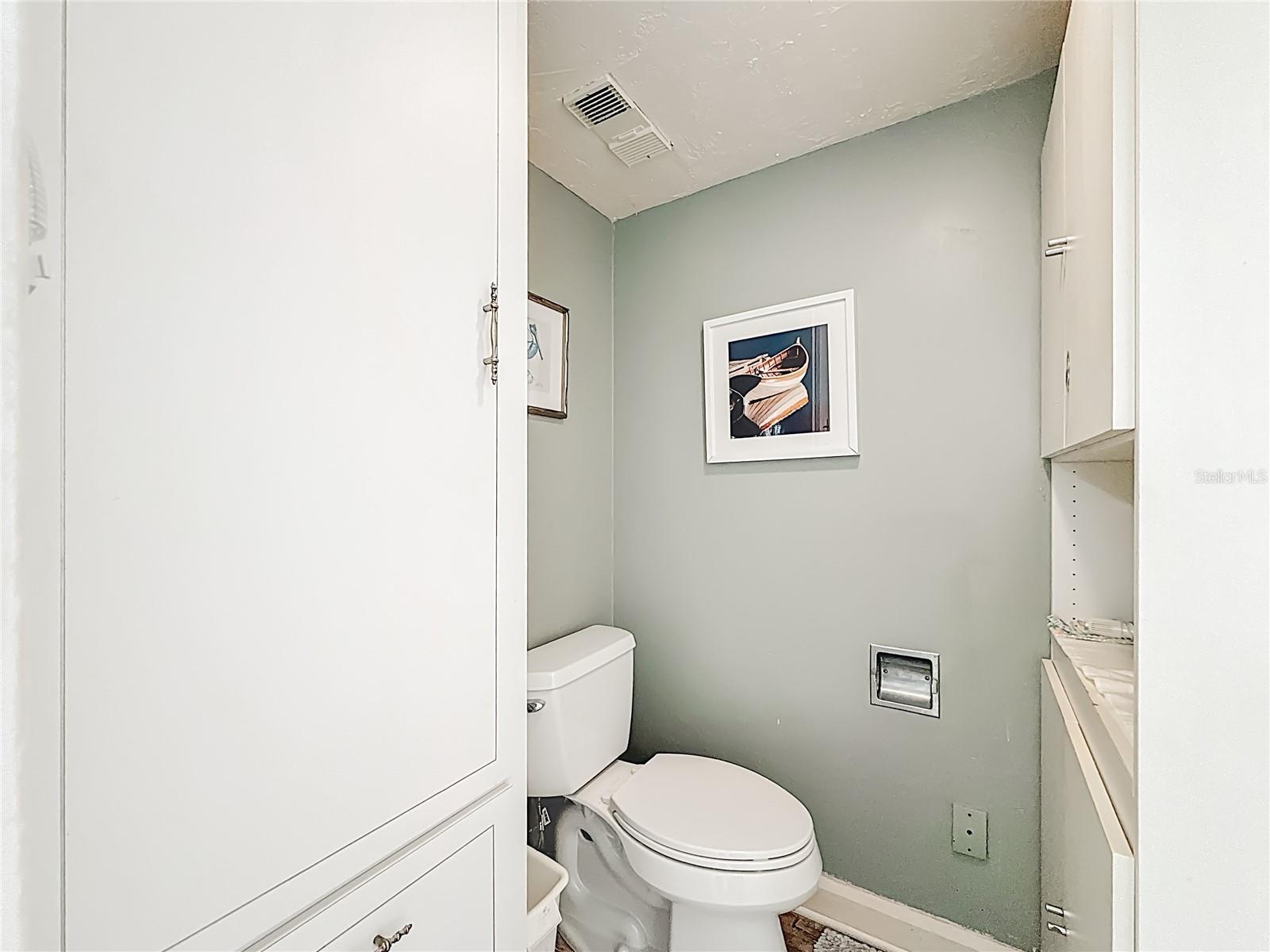 CLUB REDINGTON CONDO THE - Residential