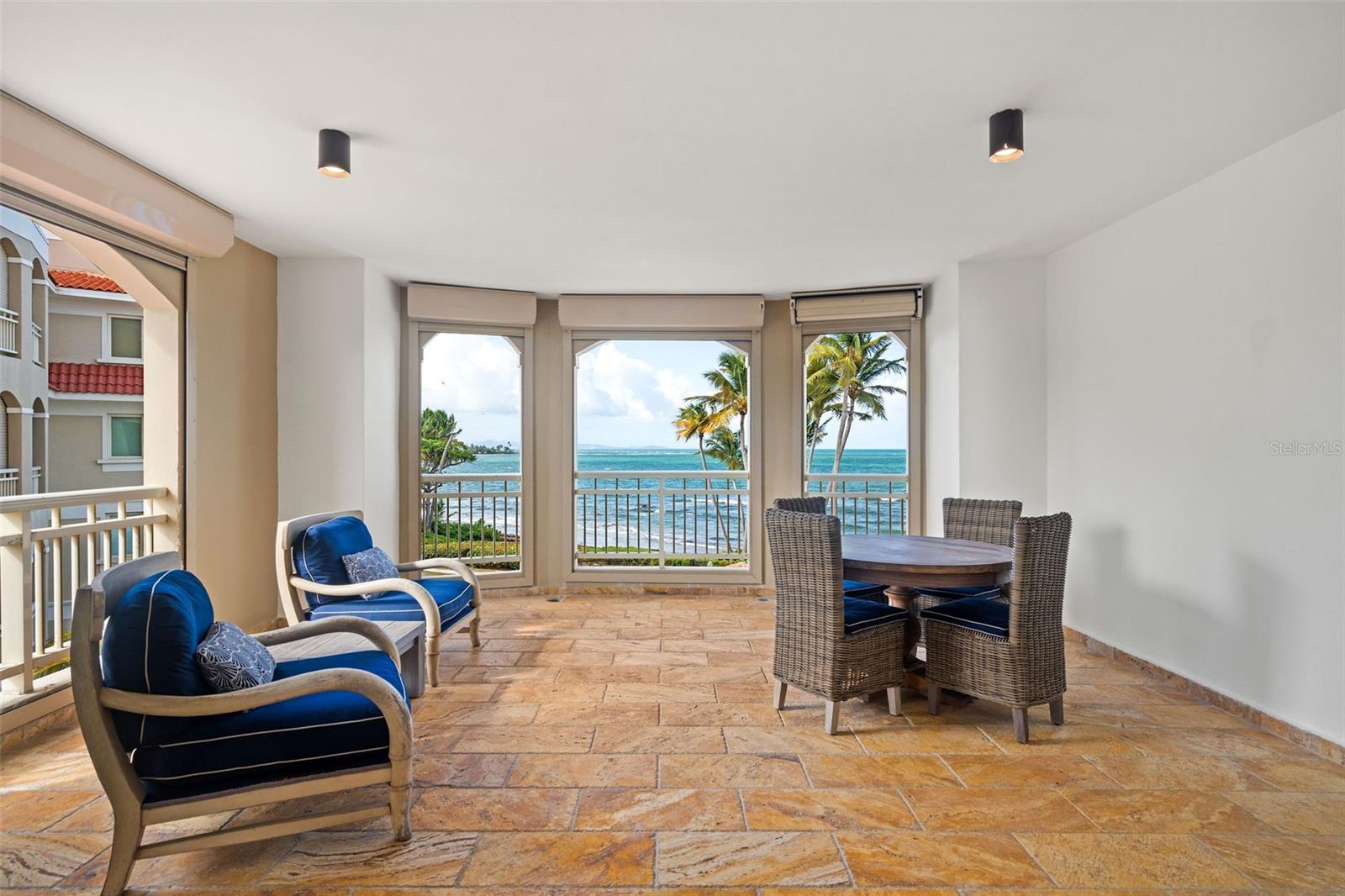 PLAZA DEL MAR - Residential