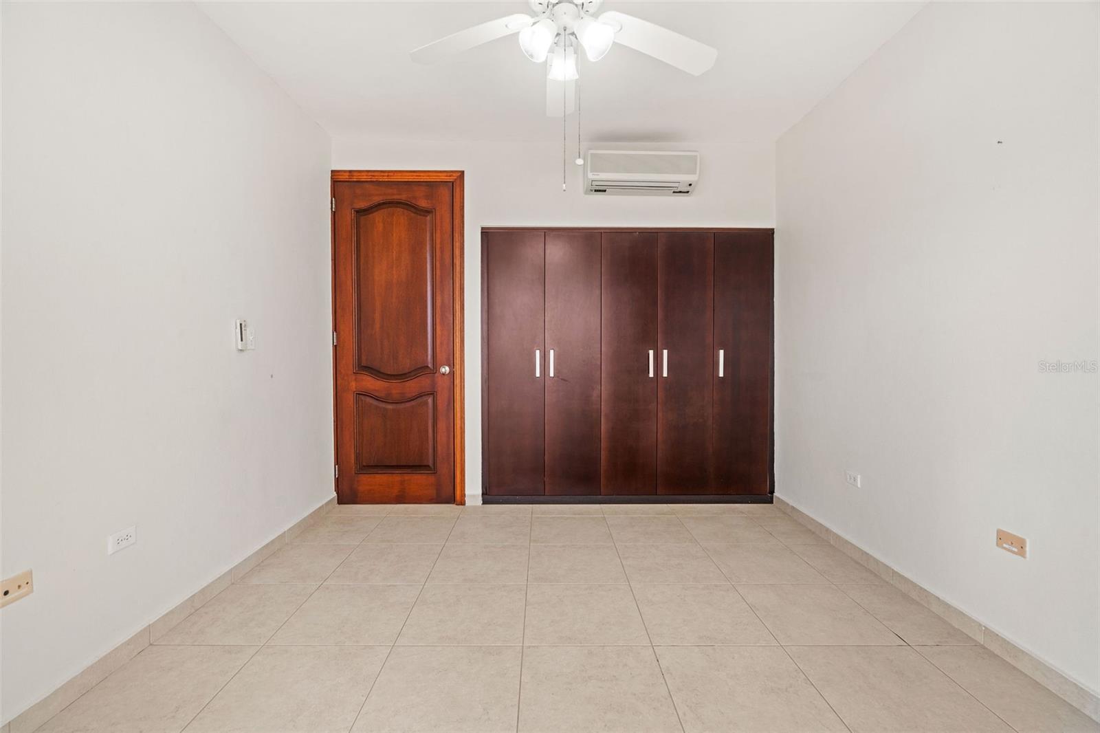 PLAZA DEL MAR - Residential