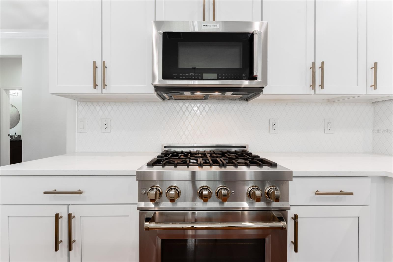 FISHHAWK RANCH TOWNCENTER PHAS - Residential