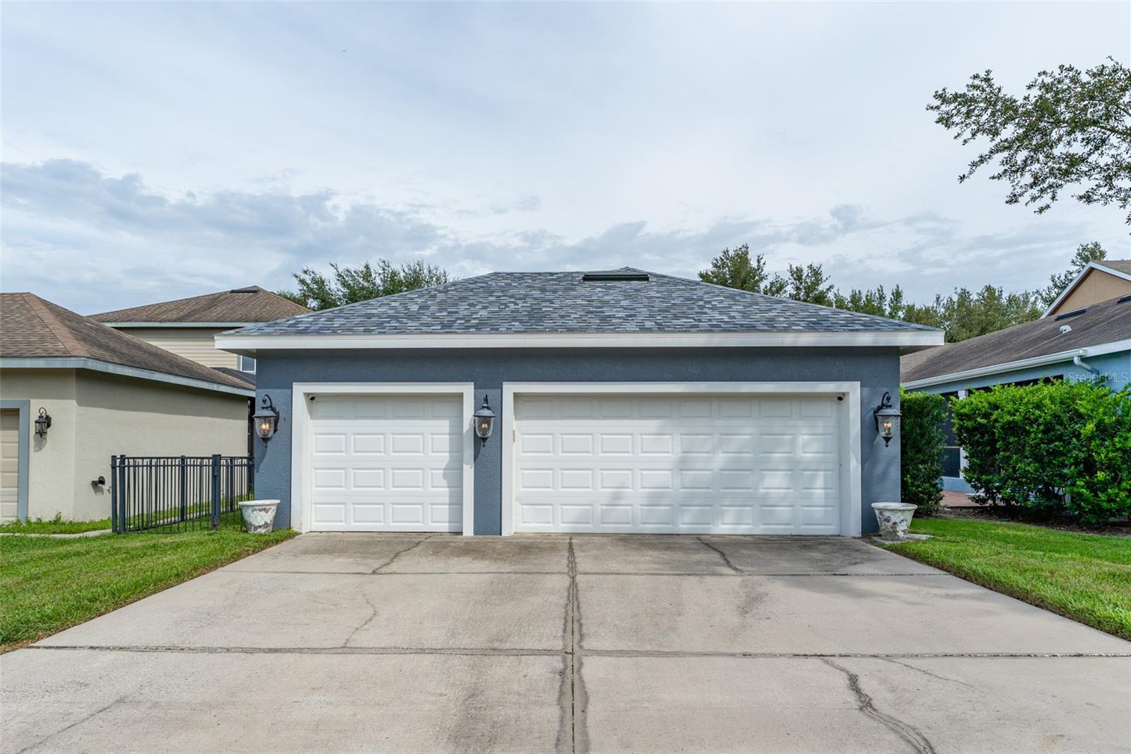FISHHAWK RANCH TOWNCENTER PHAS - Residential