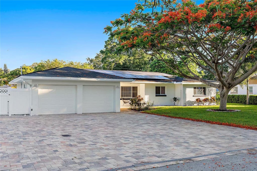 Photo of 1825 Kendall Drive, Clearwater, FL 33764 (MLS # TB8561079)