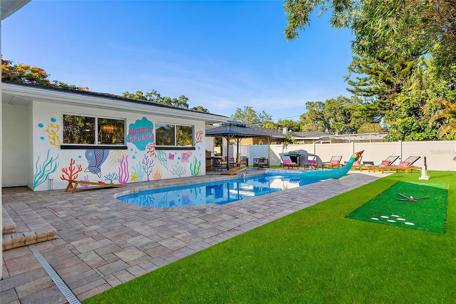 1825 KENDALL DRIVE