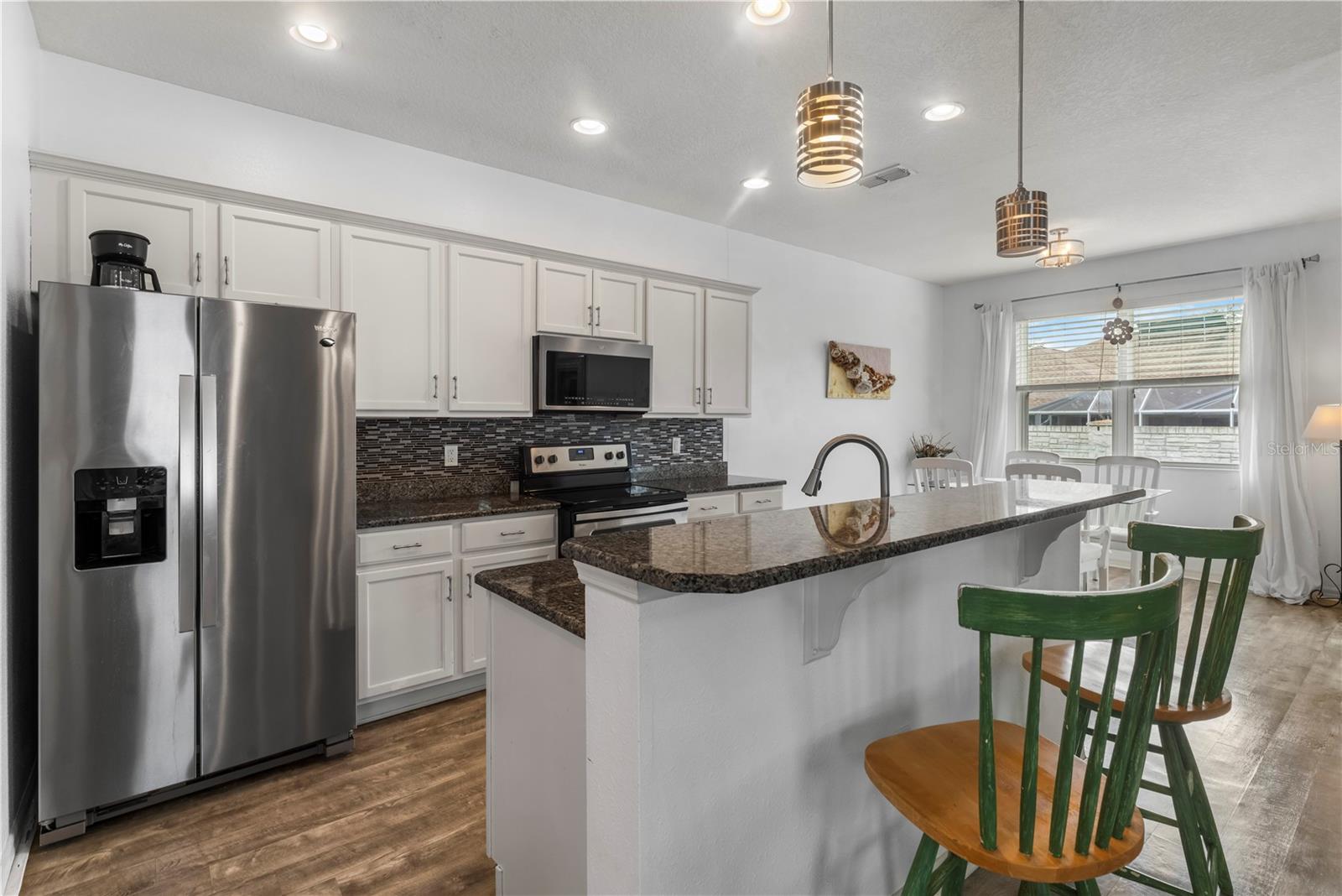 STERLING LAKE - Residential