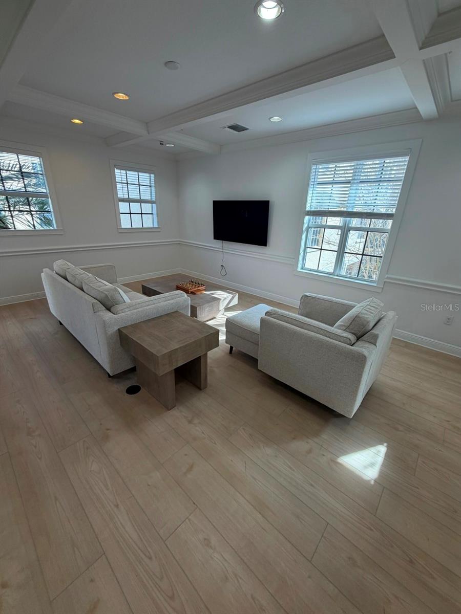 CORDOBA AT BEACH PARK A CONDOM - Residential Lease